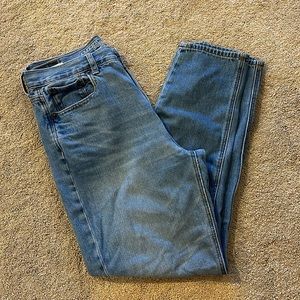 America Eagle Mom Jeans
